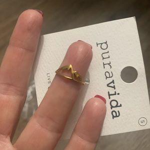 Pura Vida ring size 5